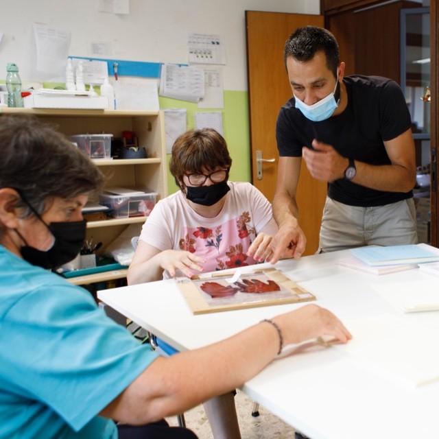 Un momento di attività all'interno del centro